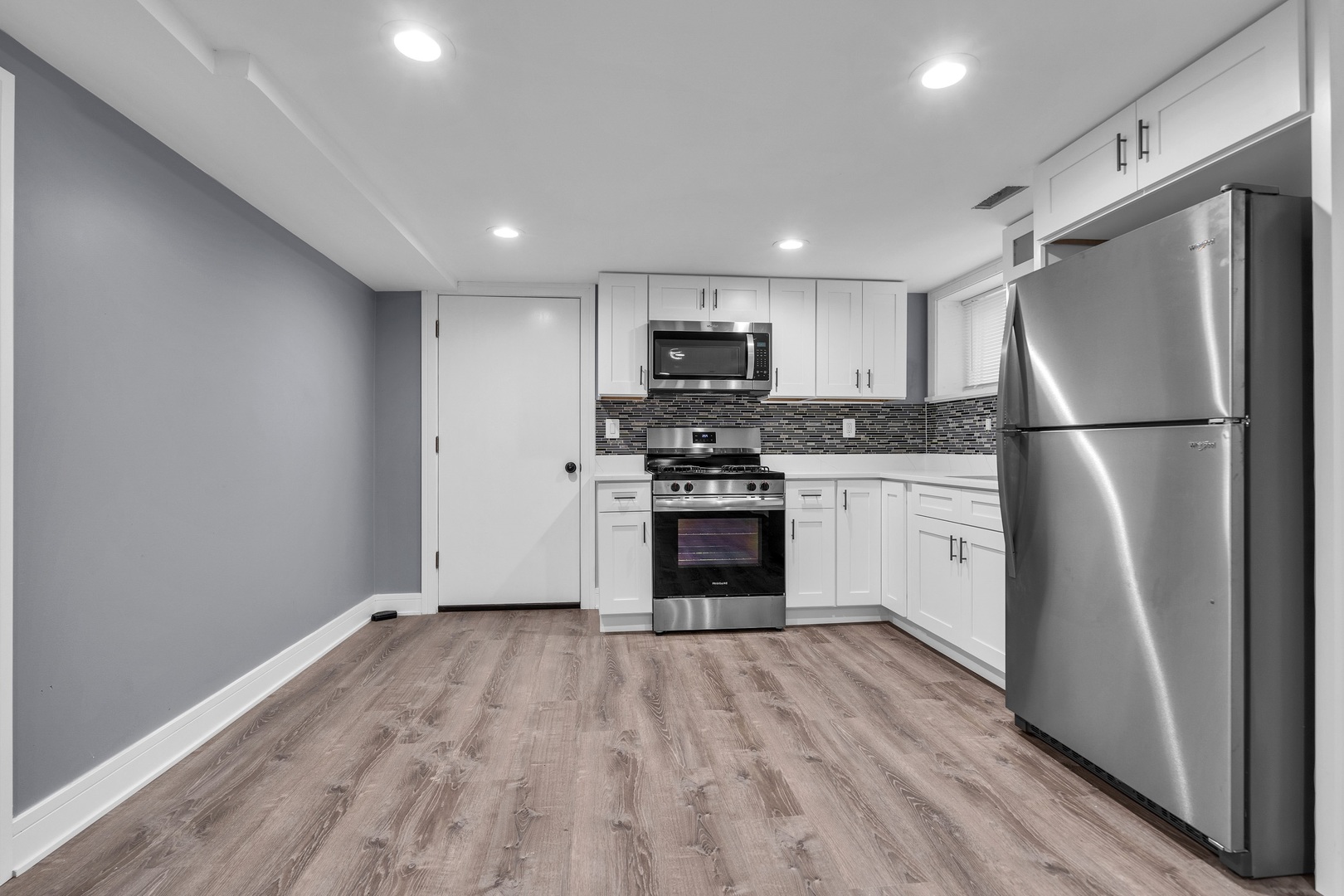 2424 W Hollywood Avenue #3, Chicago, IL 60659