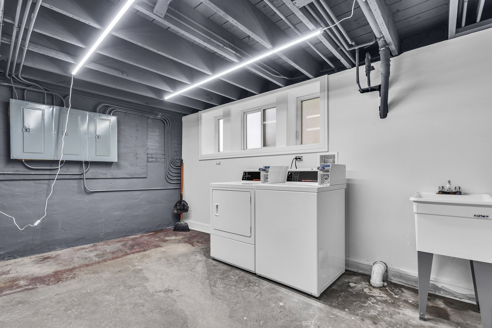 2424 W Hollywood Avenue #3, Chicago, IL 60659