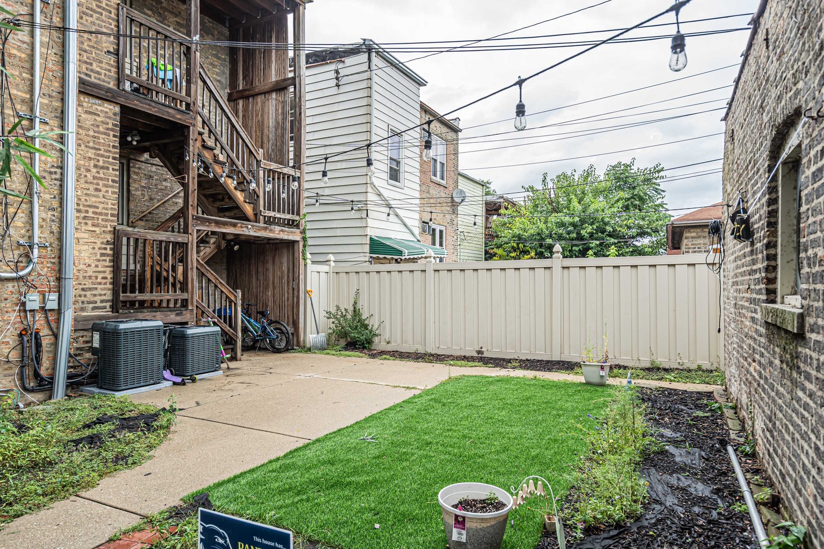 2424 W Hollywood Avenue #3, Chicago, IL 60659