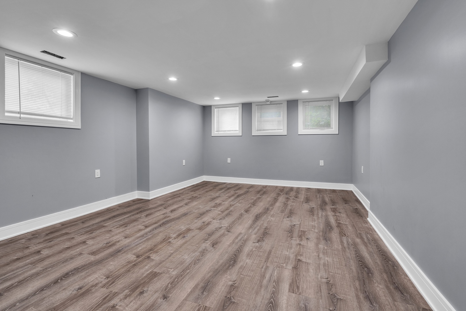 2424 W Hollywood Avenue #3, Chicago, IL 60659