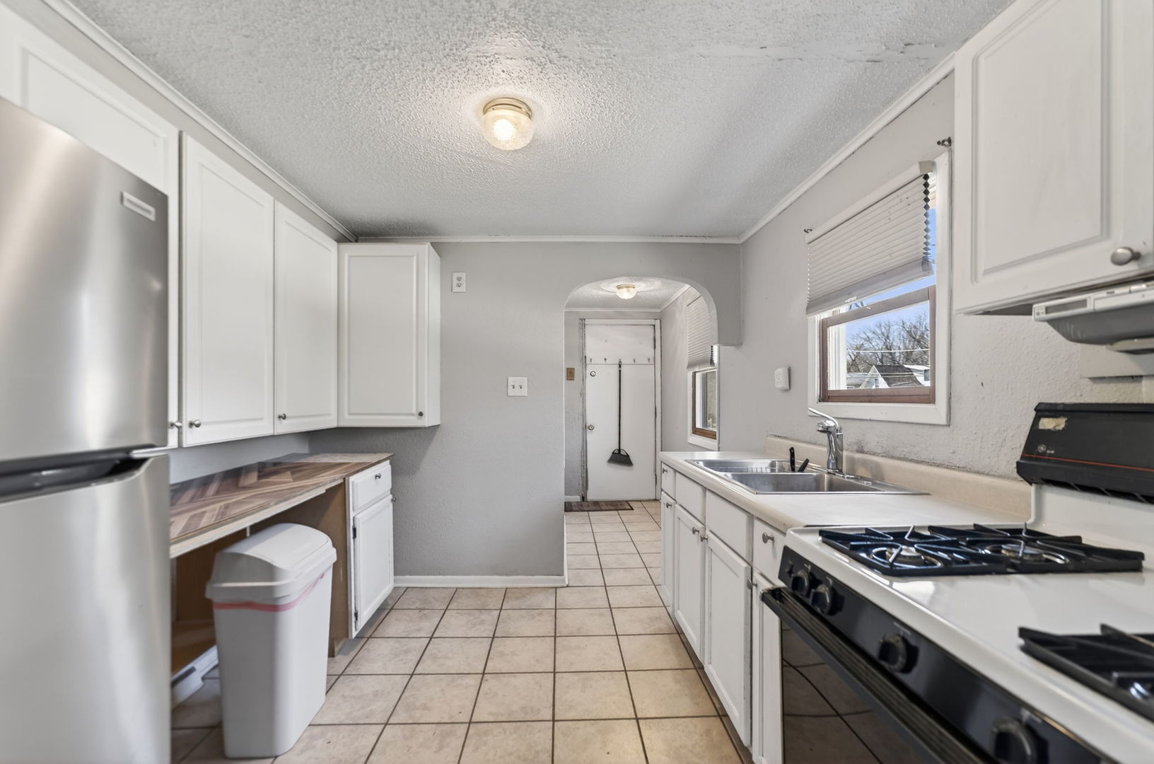 26203 W Grand Avenue, Ingleside, IL 60041