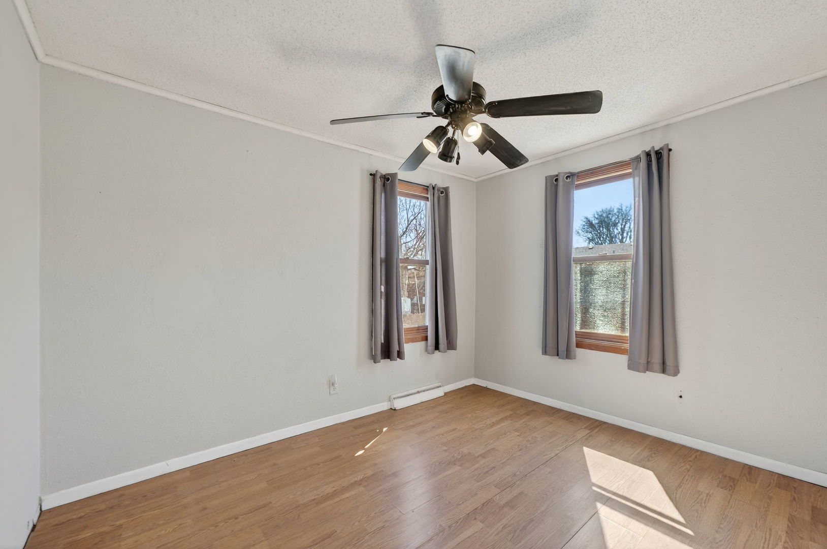 26203 W Grand Avenue, Ingleside, IL 60041