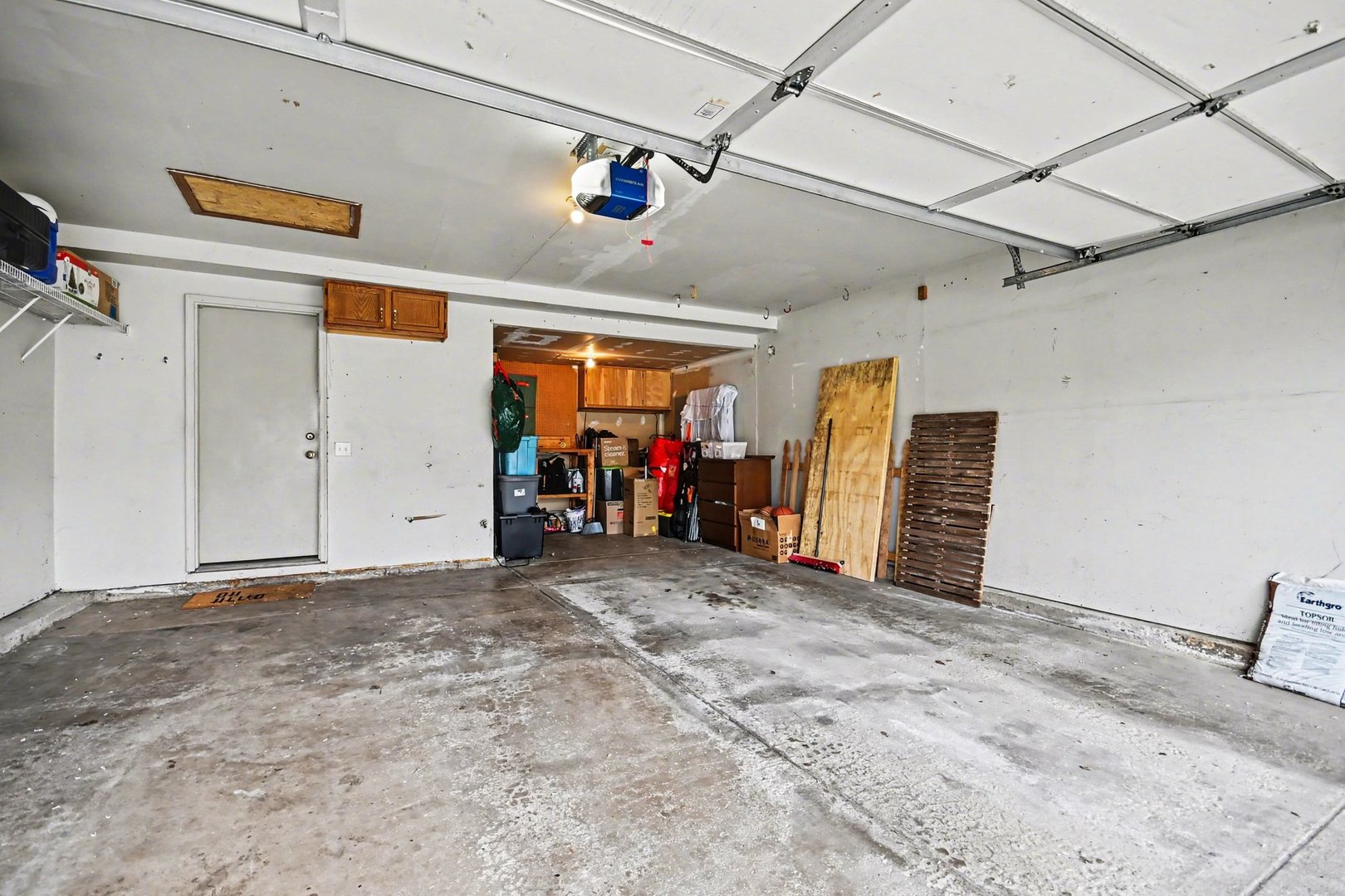 112 Seton Creek Drive, Oswego, IL 60543