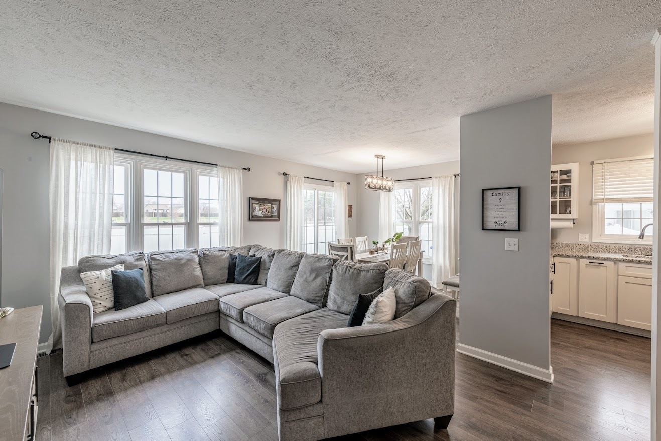 223 Huntington Court, Shorewood, IL 60404