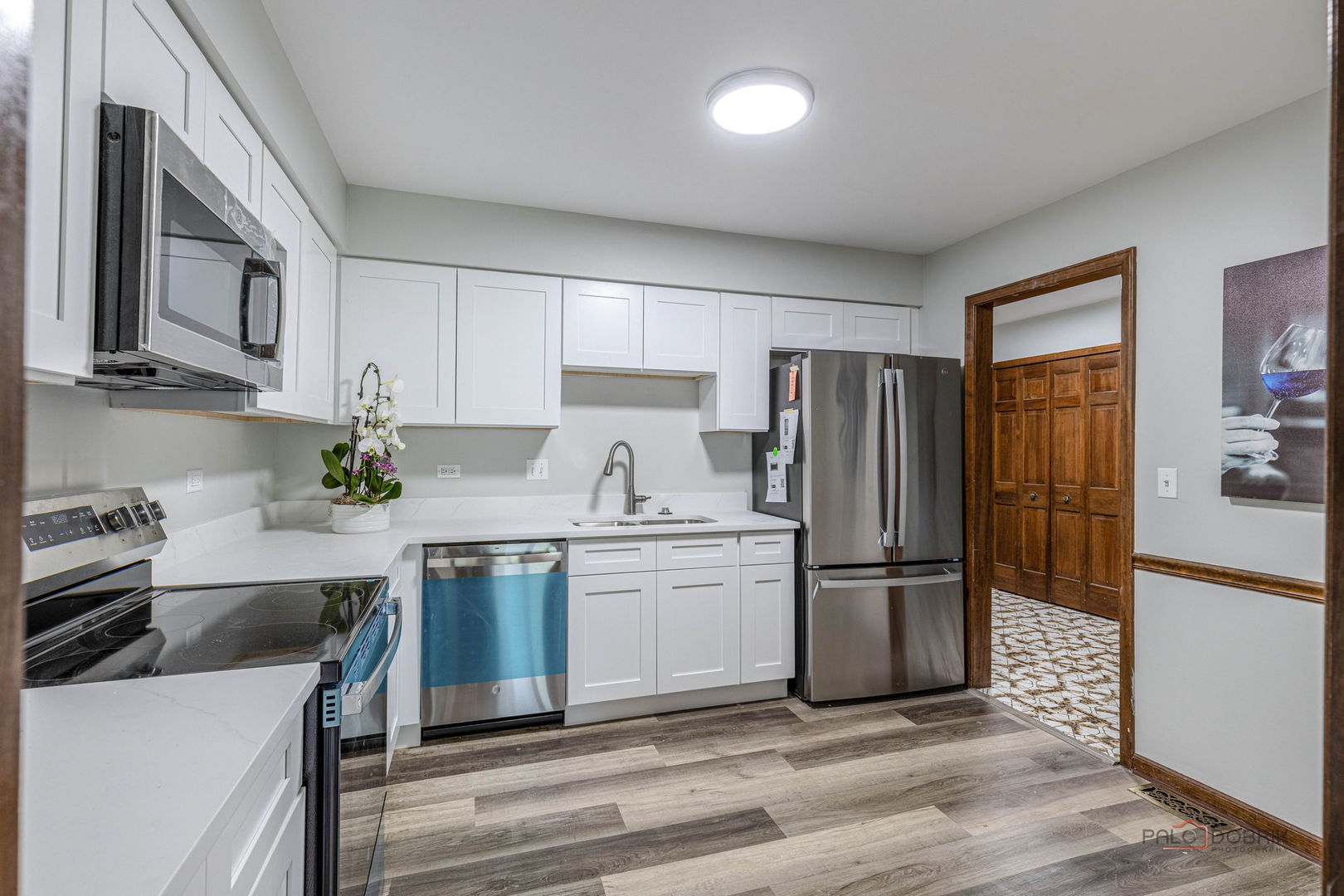 851 Sutton Court, Lincolnshire, IL 60069