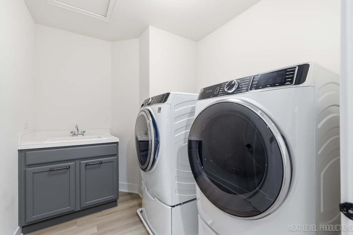 12513 S Willowgate Lane, Plainfield, IL 60585