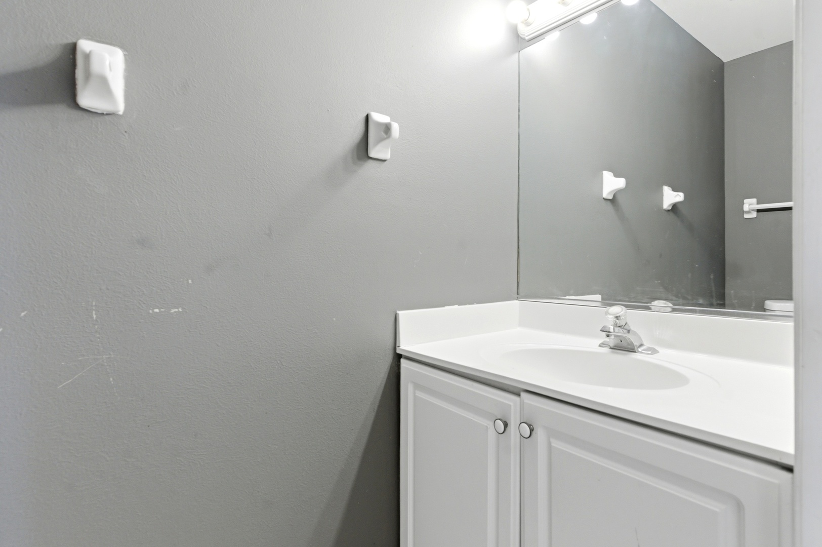 1824 B Country Hills Drive #B, Yorkville, IL 60560