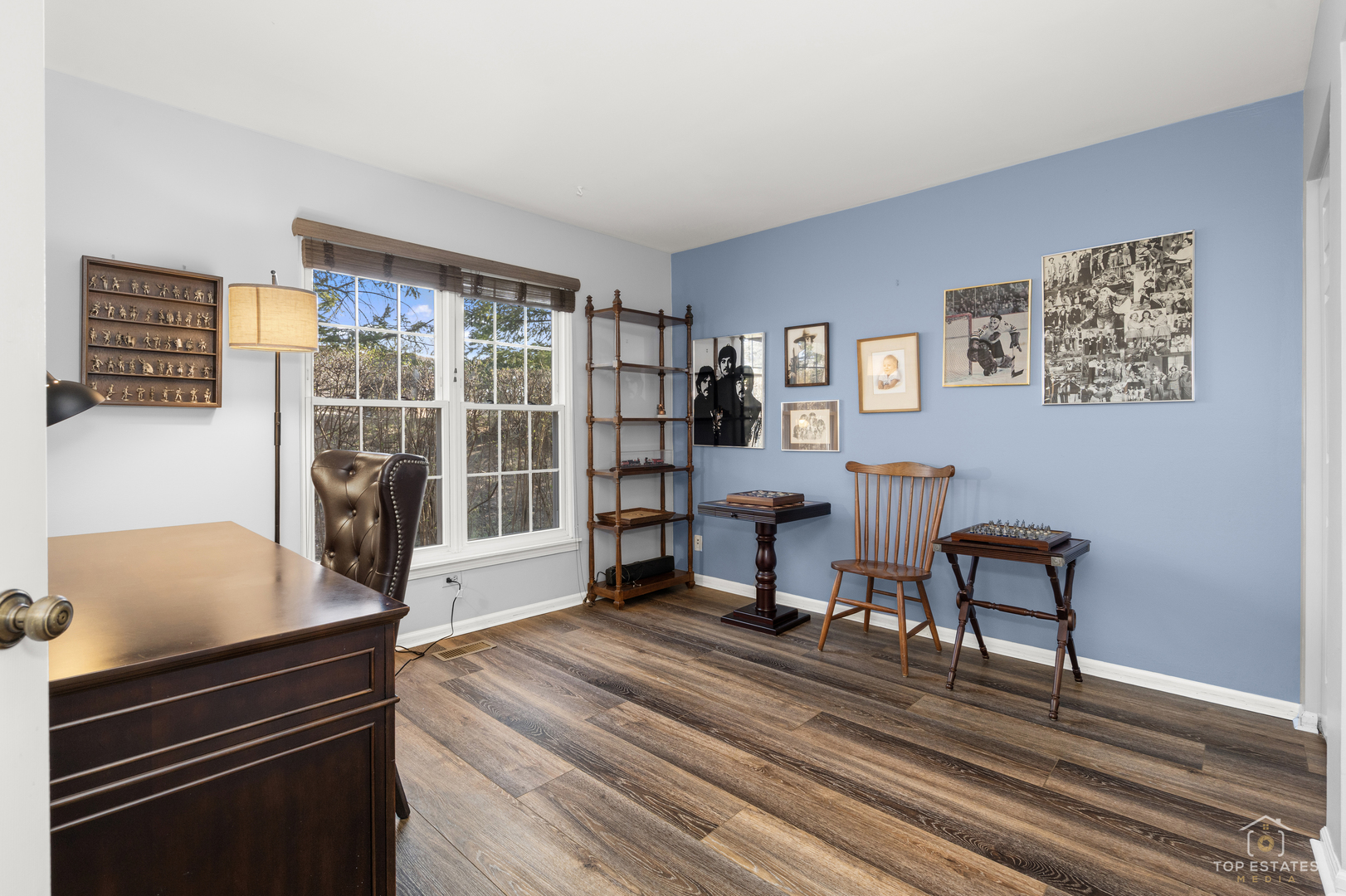 219 Old Oak Court, Buffalo Grove, IL 60089