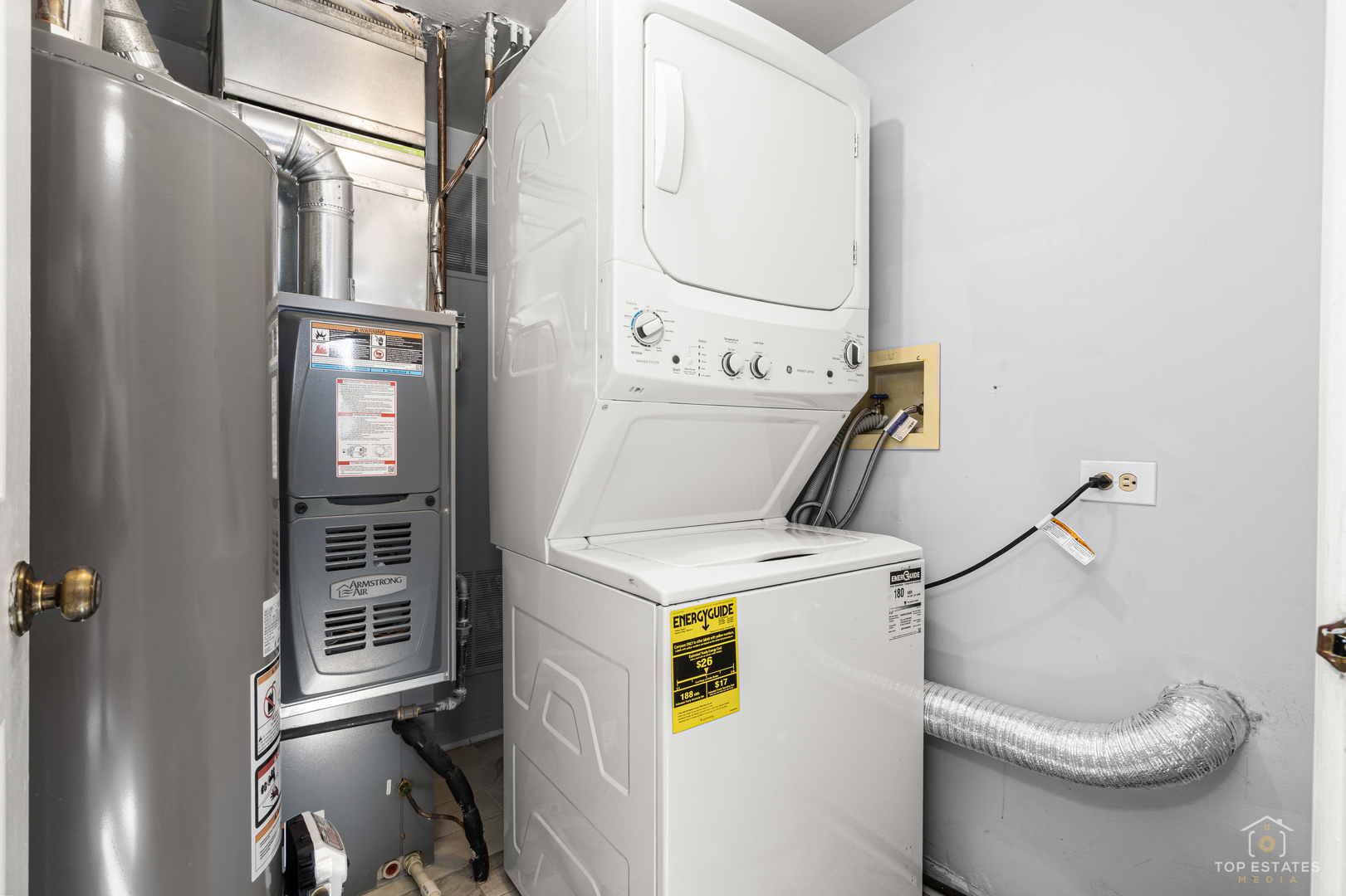 219 Old Oak Court, Buffalo Grove, IL 60089