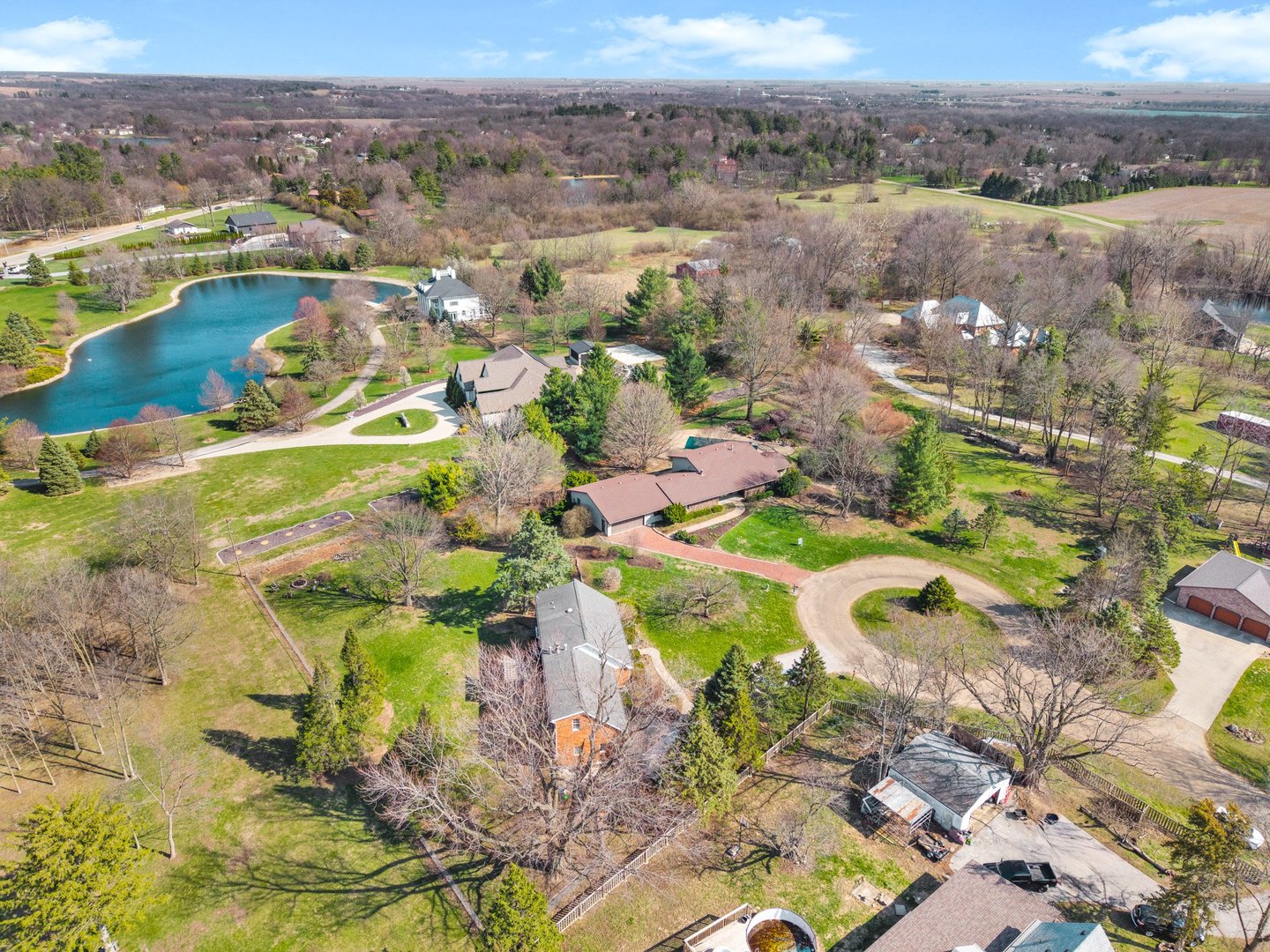 19042 Whisper Lane, Bloomington, IL 61705