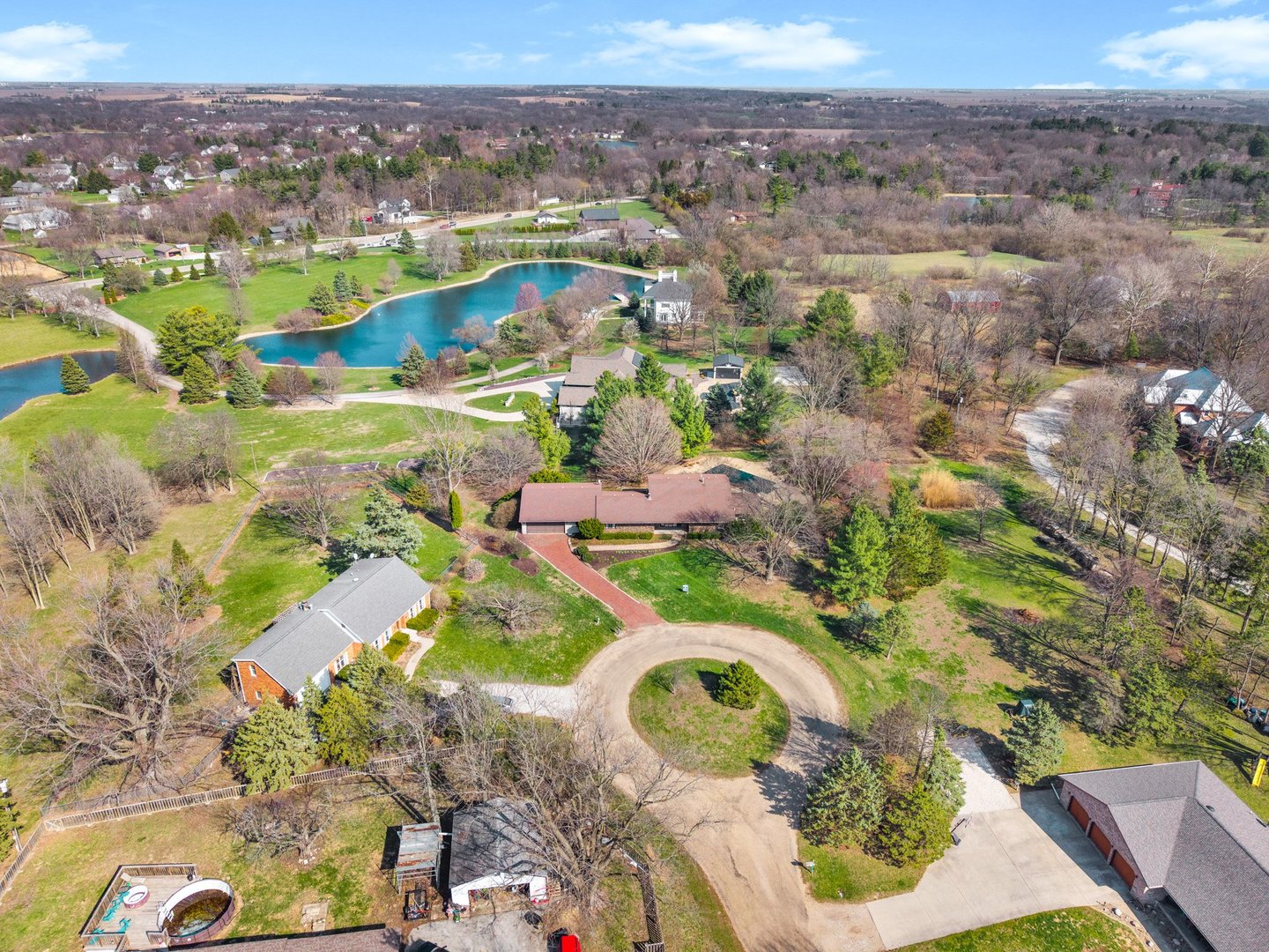 19042 Whisper Lane, Bloomington, IL 61705