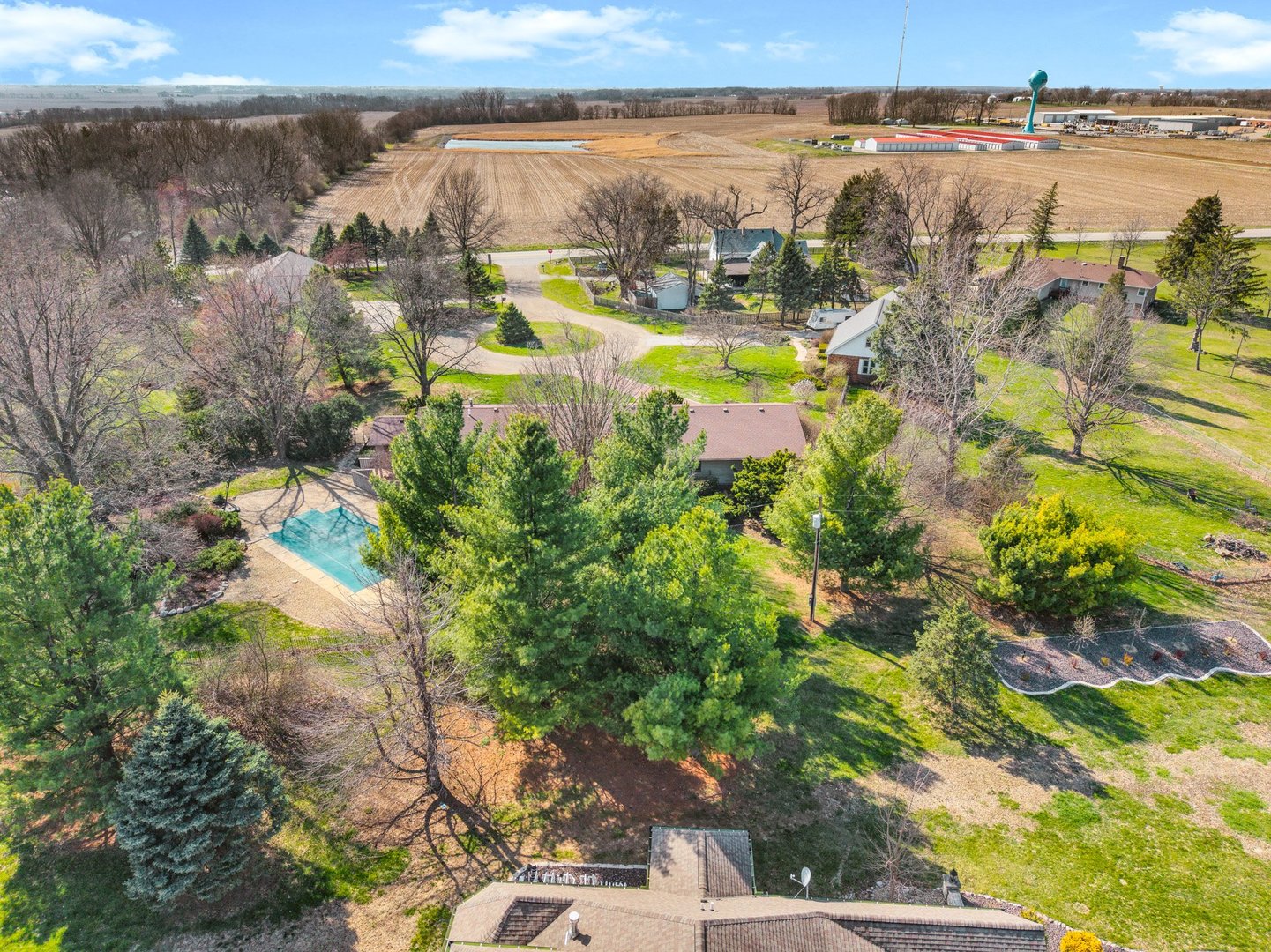 19042 Whisper Lane, Bloomington, IL 61705