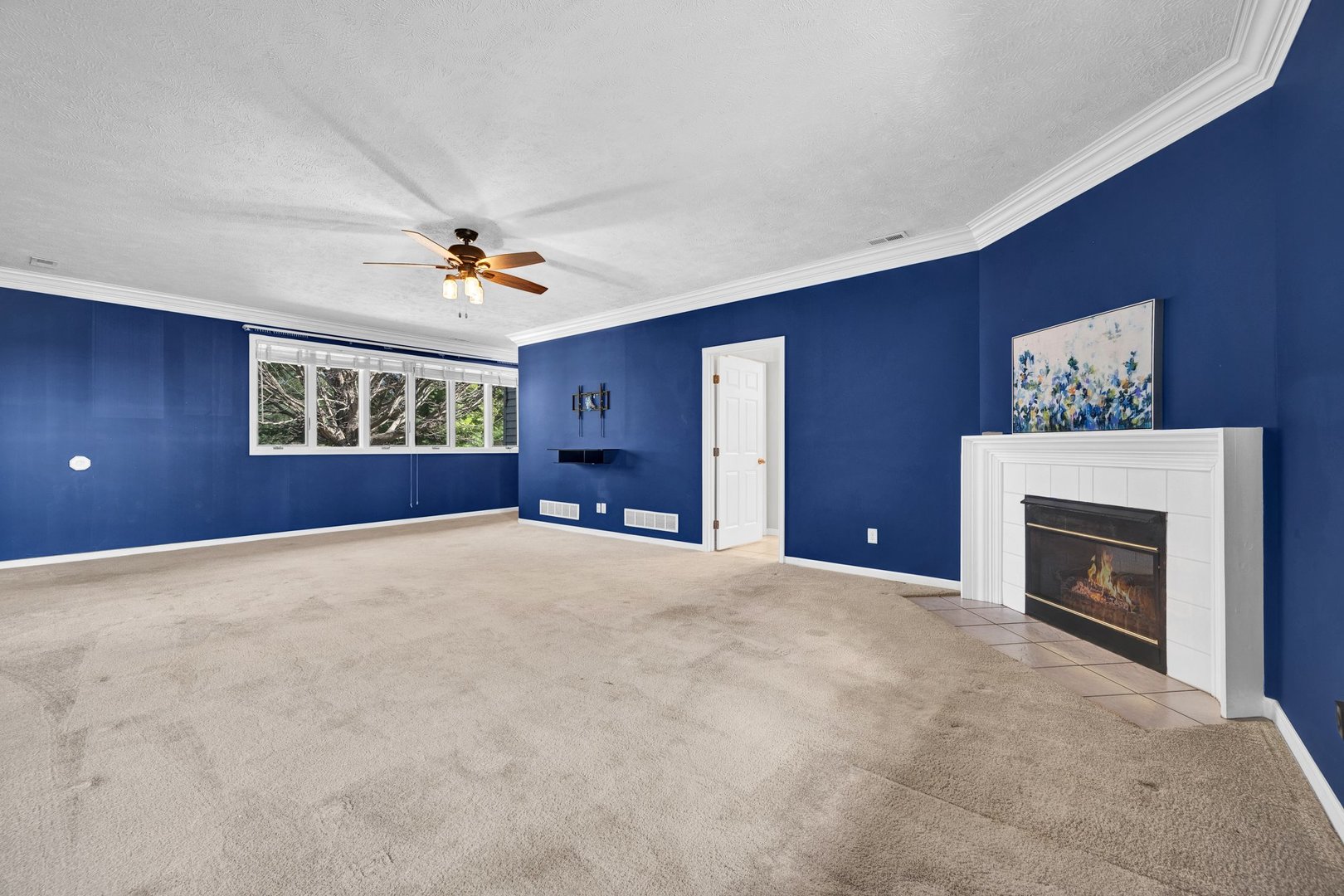 19042 Whisper Lane, Bloomington, IL 61705