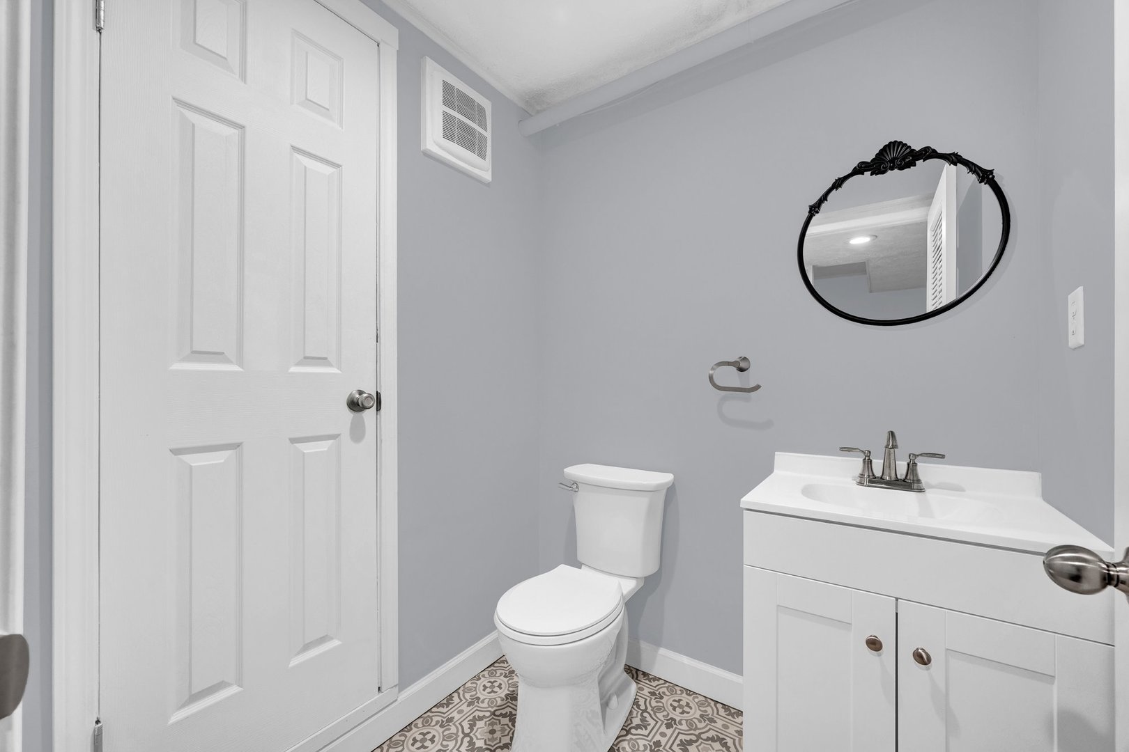 19042 Whisper Lane, Bloomington, IL 61705