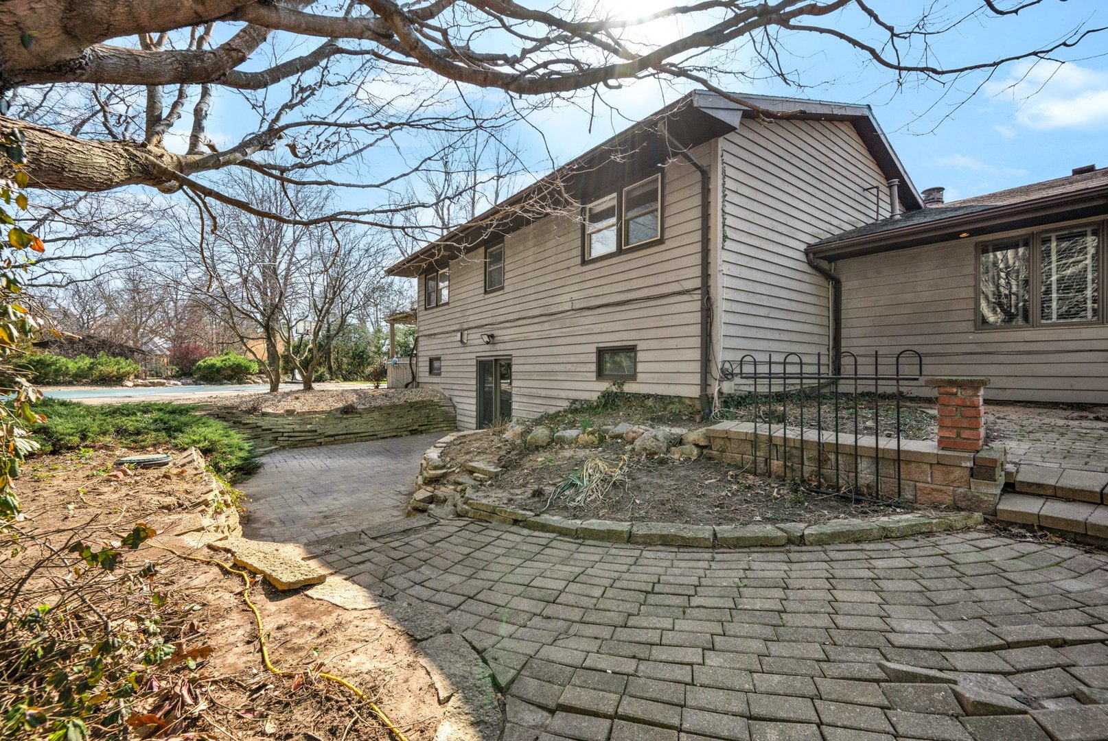 19042 Whisper Lane, Bloomington, IL 61705