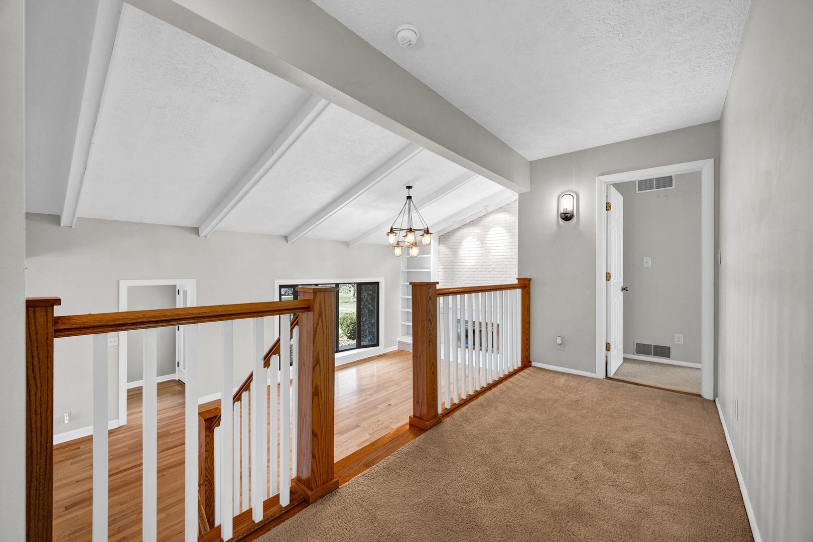 19042 Whisper Lane, Bloomington, IL 61705