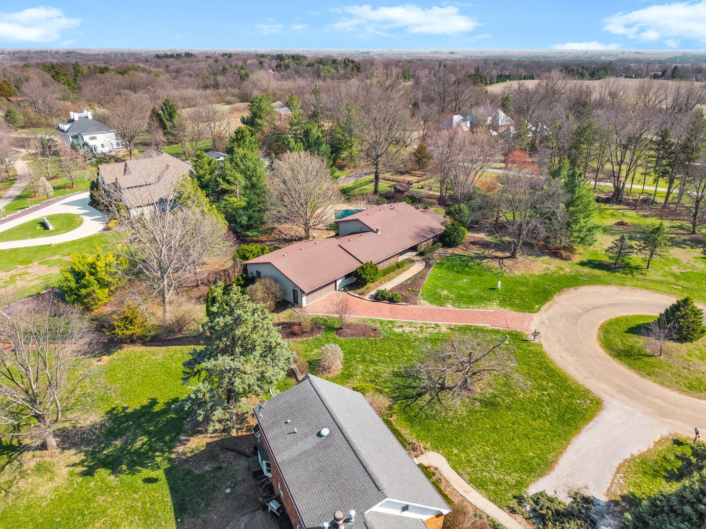 19042 Whisper Lane, Bloomington, IL 61705