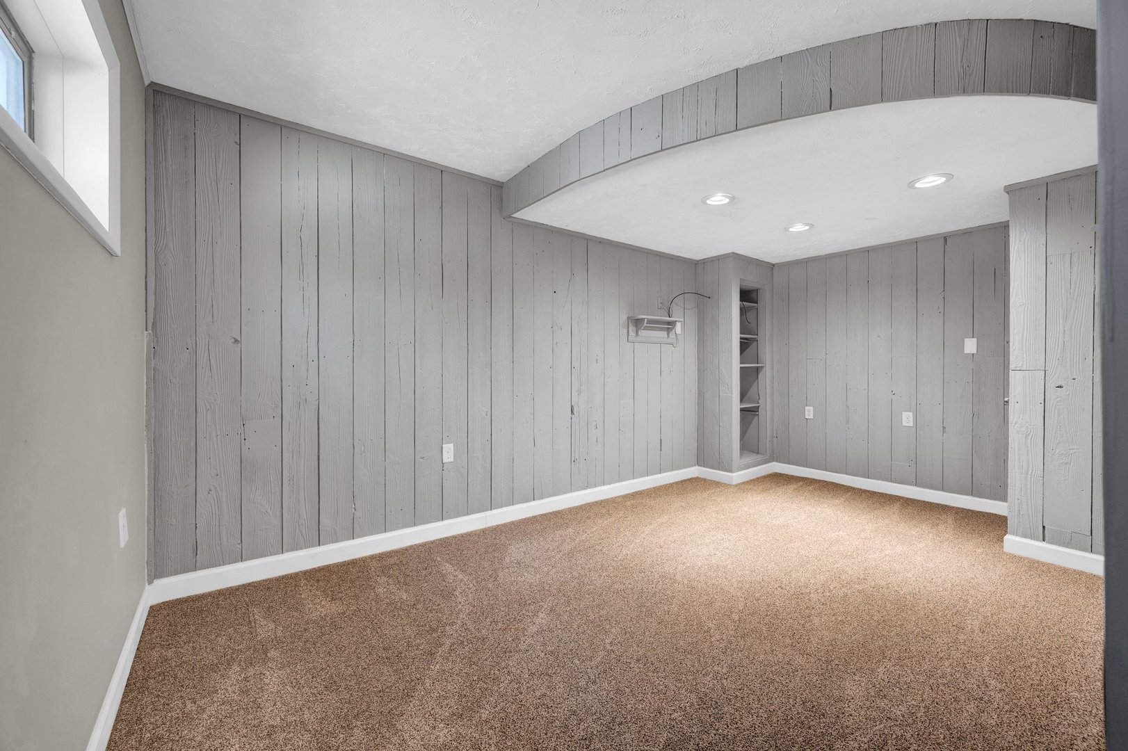 19042 Whisper Lane, Bloomington, IL 61705