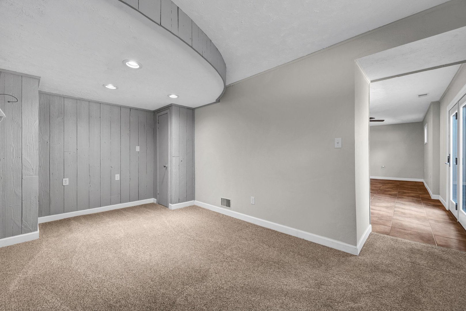 19042 Whisper Lane, Bloomington, IL 61705