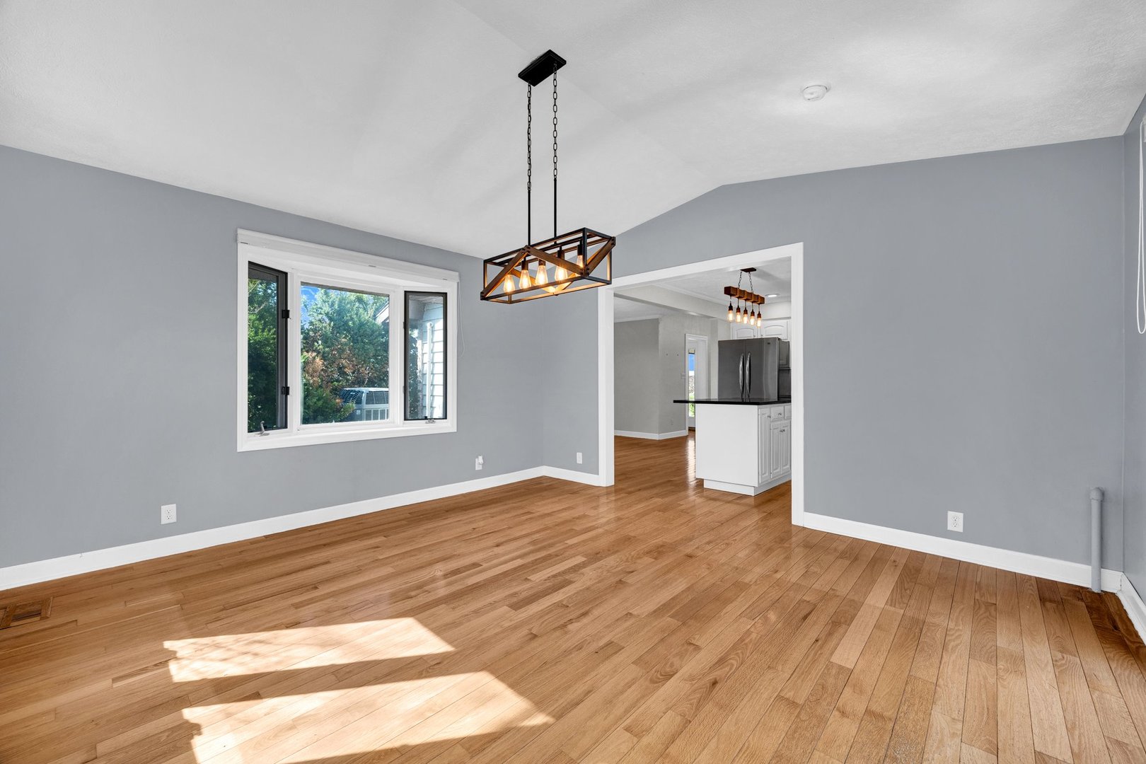 19042 Whisper Lane, Bloomington, IL 61705