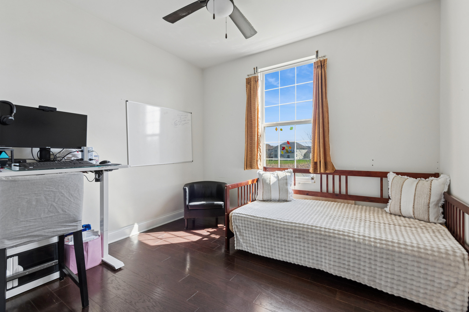 24 BEVERLY Lane, Hawthorn Woods, IL 60047