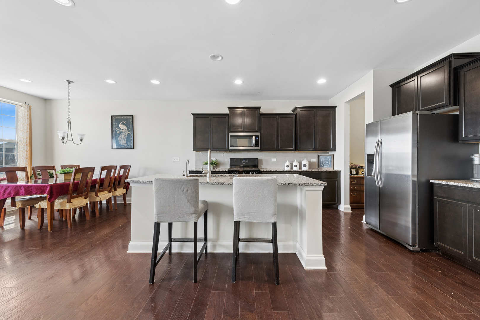 24 BEVERLY Lane, Hawthorn Woods, IL 60047