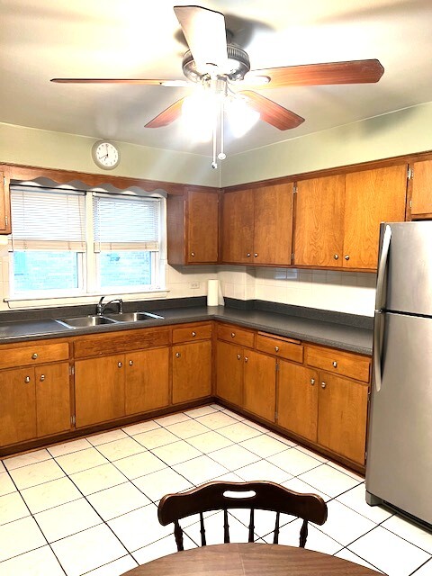 33 S Madison Avenue #1B, La Grange, IL 60525