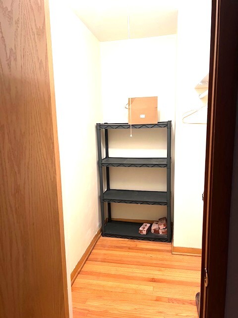 33 S Madison Avenue #1B, La Grange, IL 60525