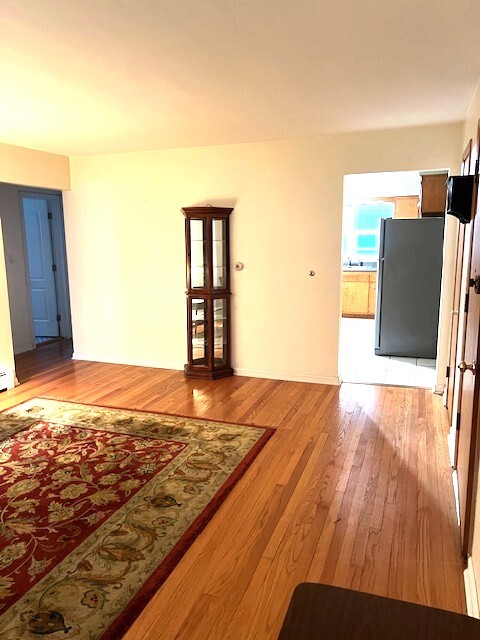 33 S Madison Avenue #1B, La Grange, IL 60525