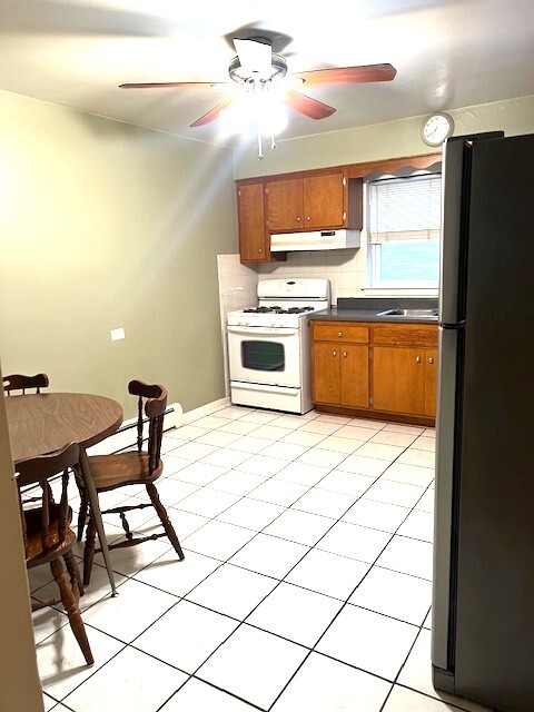 33 S Madison Avenue #1B, La Grange, IL 60525