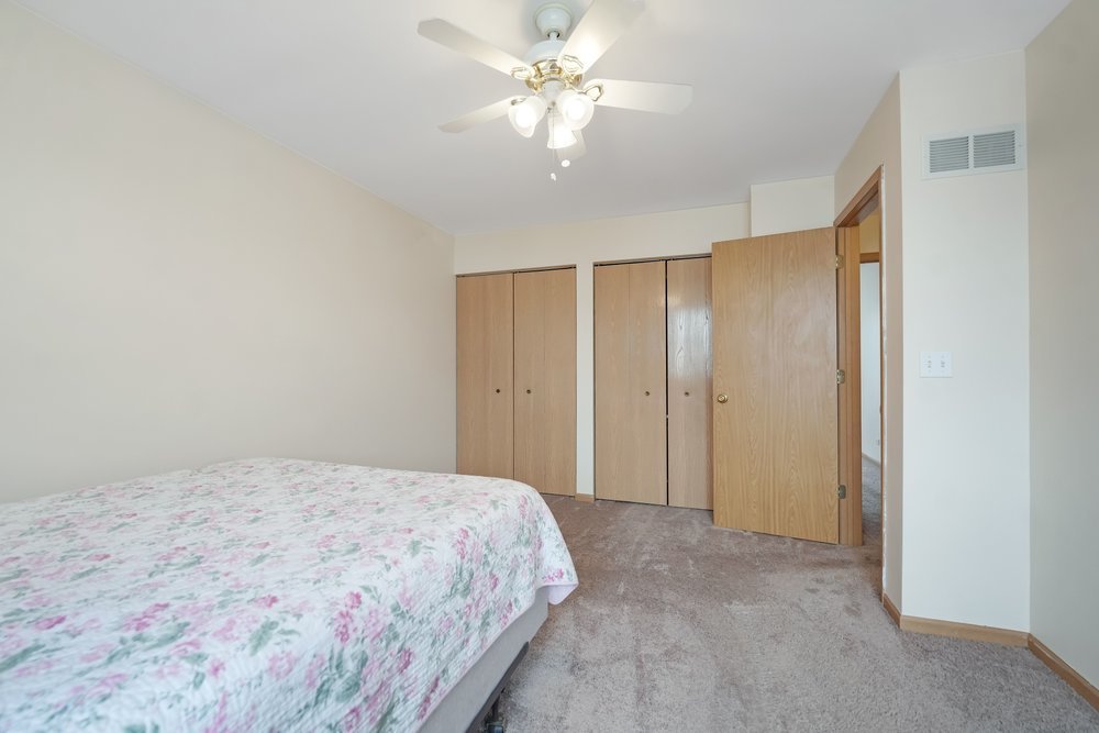 900 Symphony Drive, Aurora, IL 60504