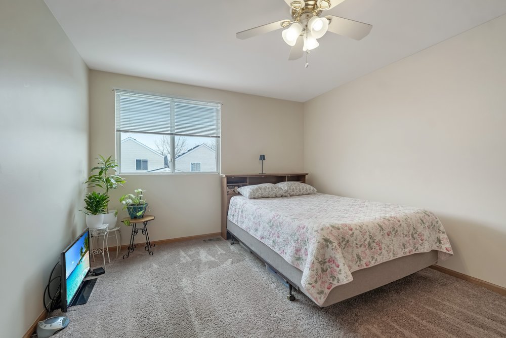 900 Symphony Drive, Aurora, IL 60504