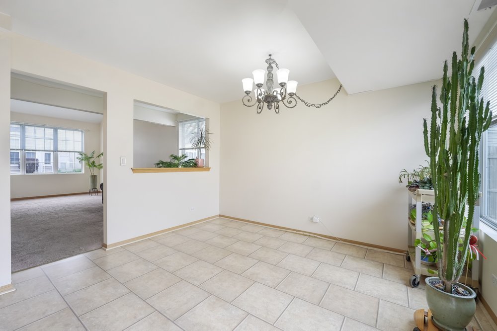 900 Symphony Drive, Aurora, IL 60504