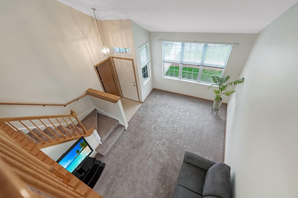 900 Symphony Drive, Aurora, IL 60504