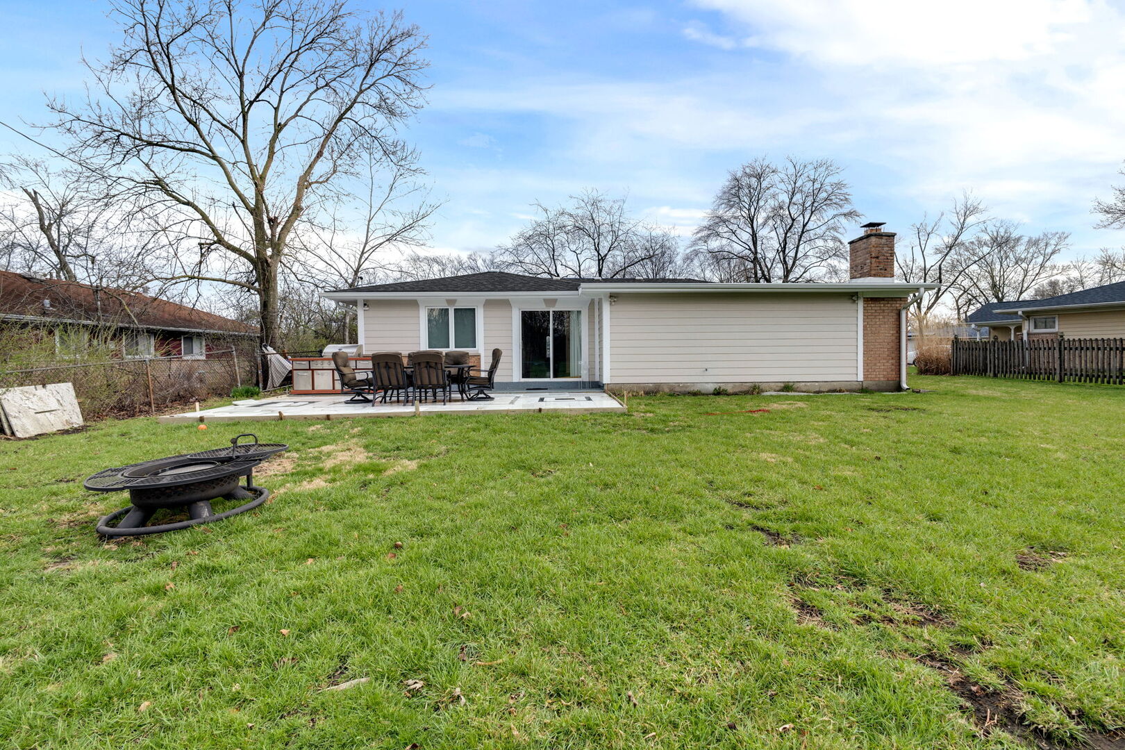 4 Waverly Court, Park Forest, IL 60466