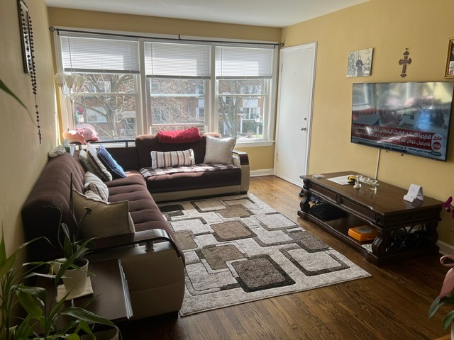 4952 HULL Street #2E, Skokie, IL 60077