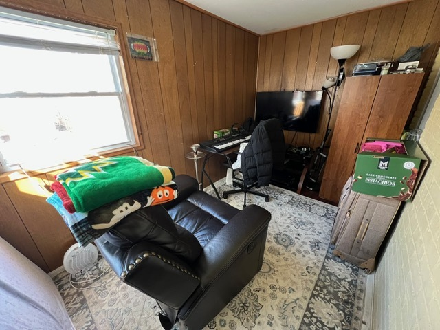 4952 HULL Street #2E, Skokie, IL 60077