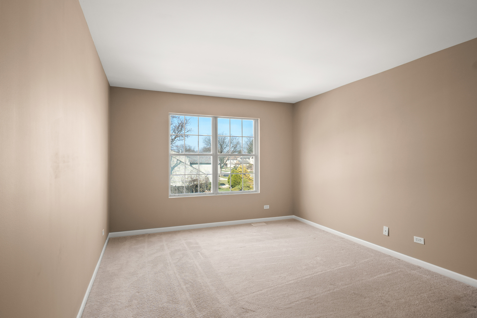 371 Le Parc Circle, Buffalo Grove, IL 60089