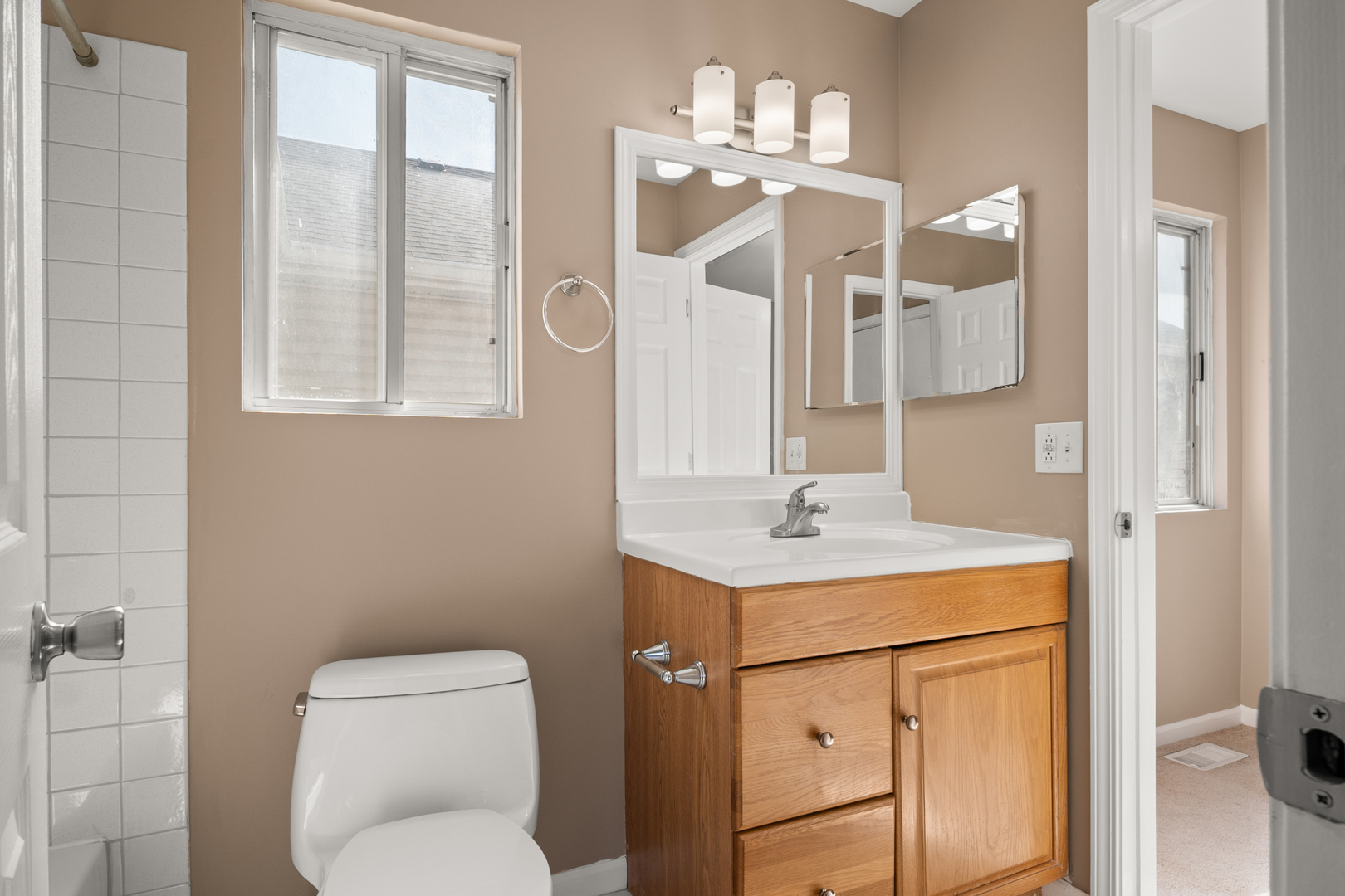 371 Le Parc Circle, Buffalo Grove, IL 60089