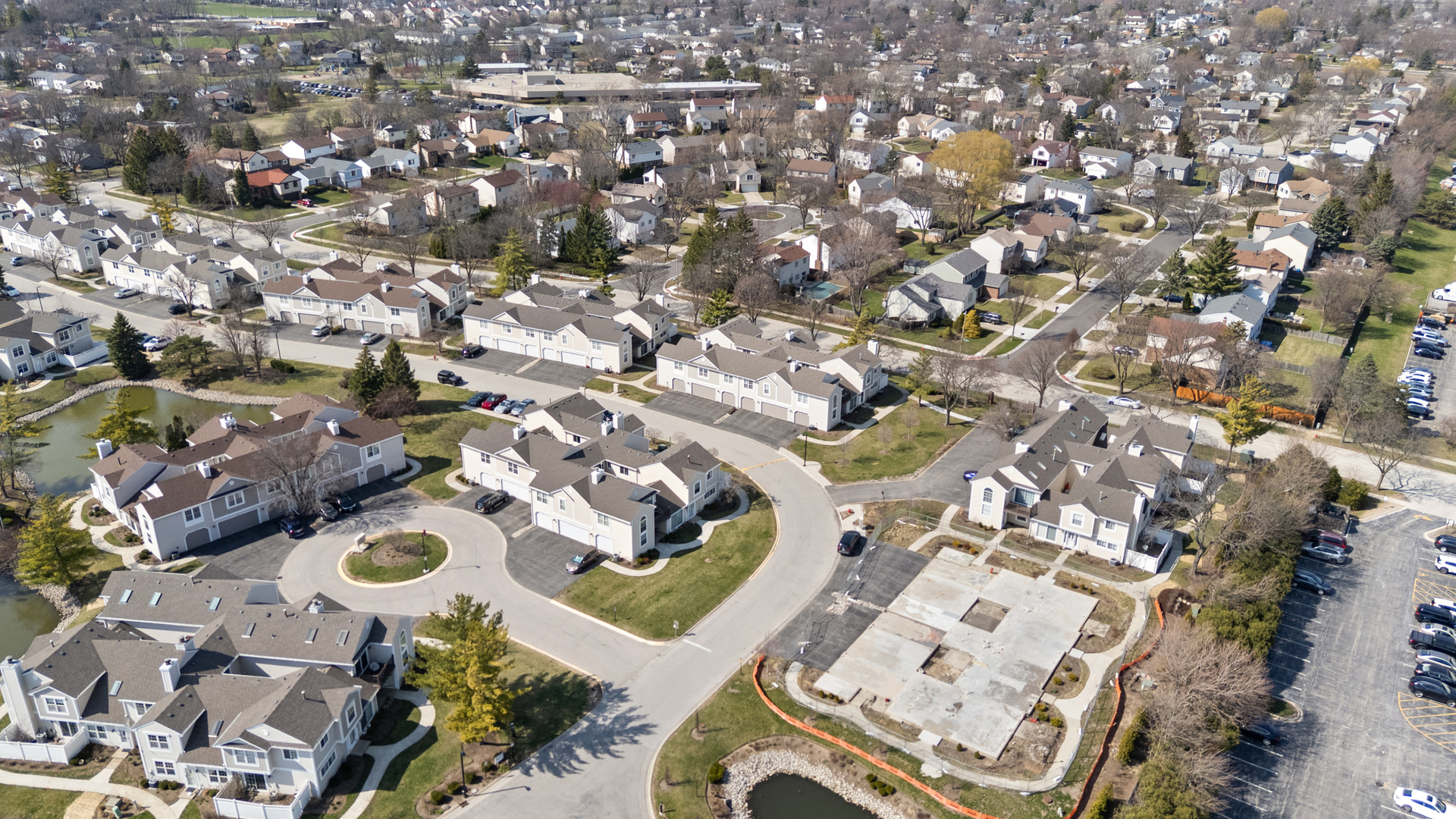 371 Le Parc Circle, Buffalo Grove, IL 60089