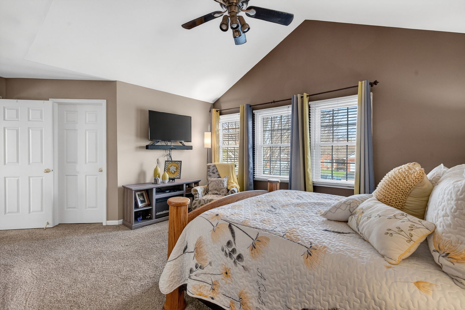 3434 Lake Shore Drive, Joliet, IL 60431