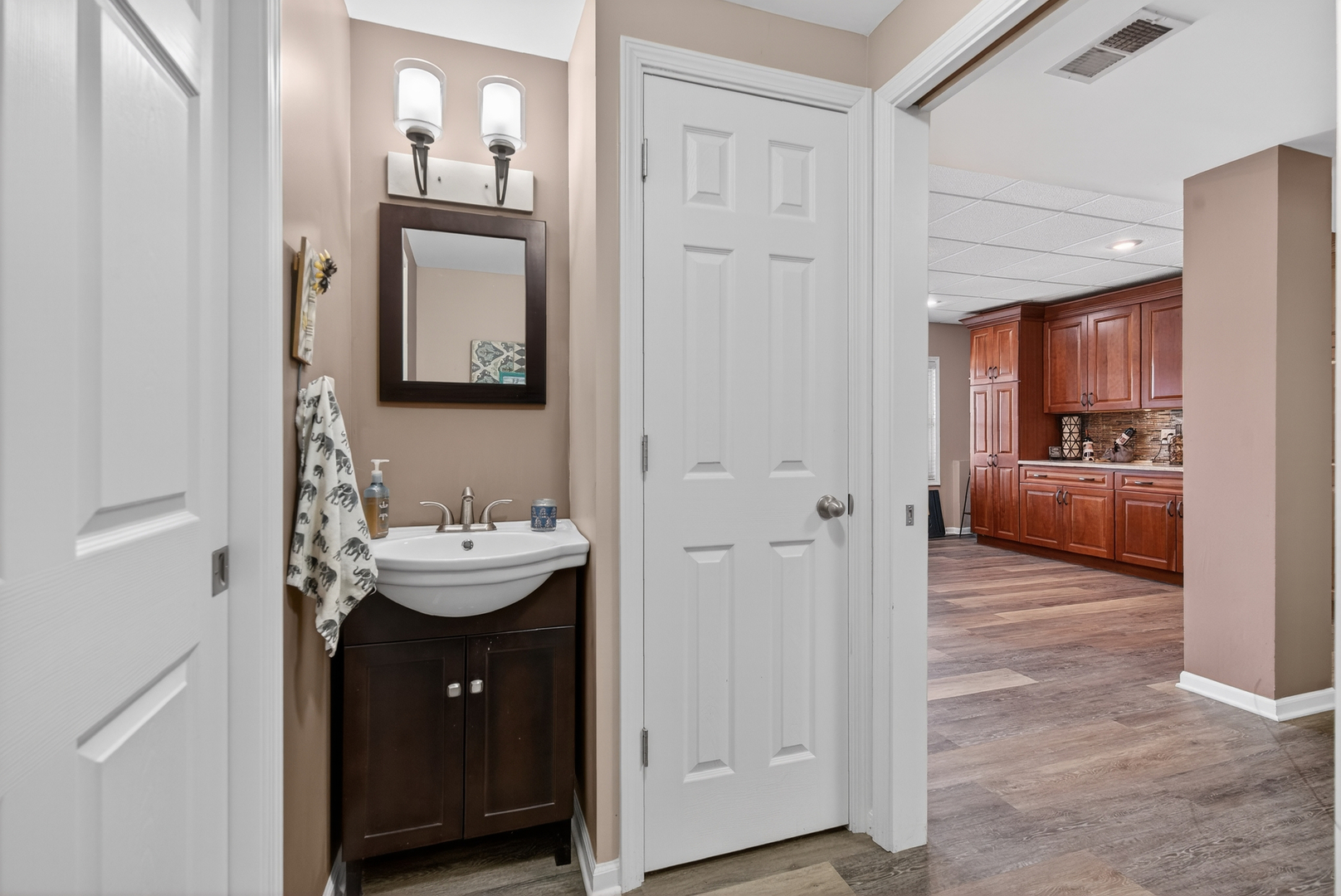 3434 Lake Shore Drive, Joliet, IL 60431