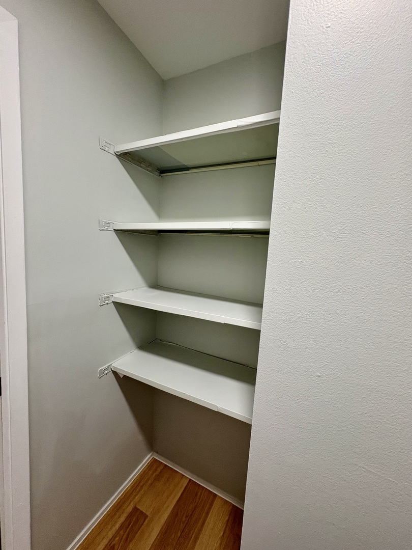 1482 Stonebridge Circle #C3, Wheaton, IL 60189