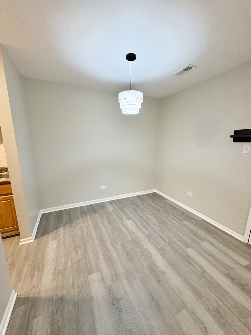 1482 Stonebridge Circle #C3, Wheaton, IL 60189