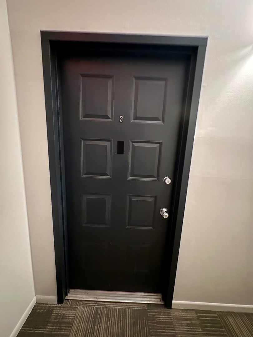 1482 Stonebridge Circle #C3, Wheaton, IL 60189