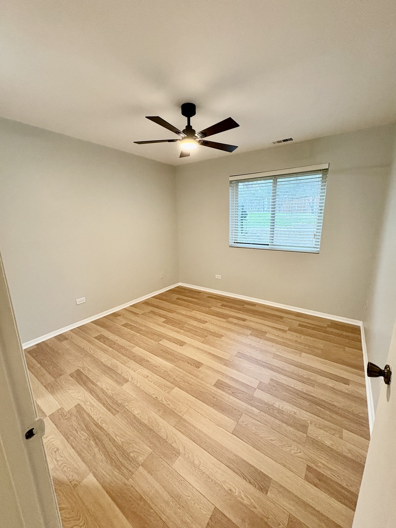 1482 Stonebridge Circle #C3, Wheaton, IL 60189