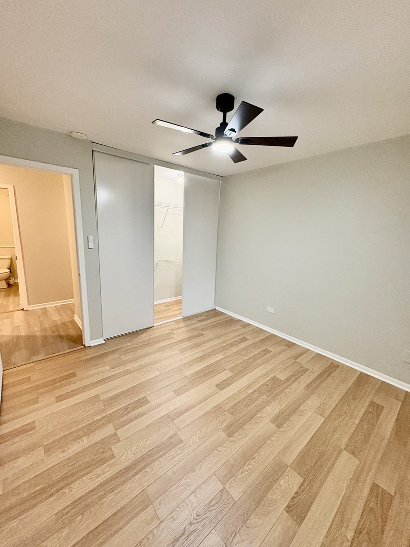 1482 Stonebridge Circle #C3, Wheaton, IL 60189