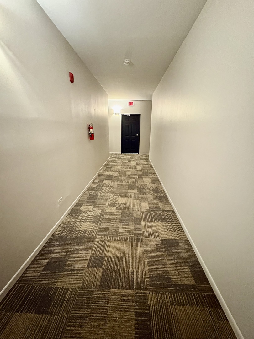 1482 Stonebridge Circle #C3, Wheaton, IL 60189