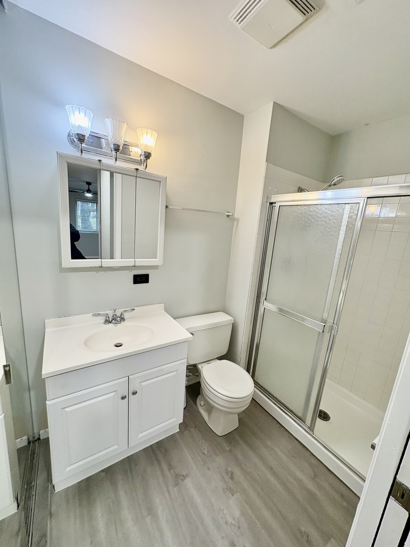 1482 Stonebridge Circle #C3, Wheaton, IL 60189