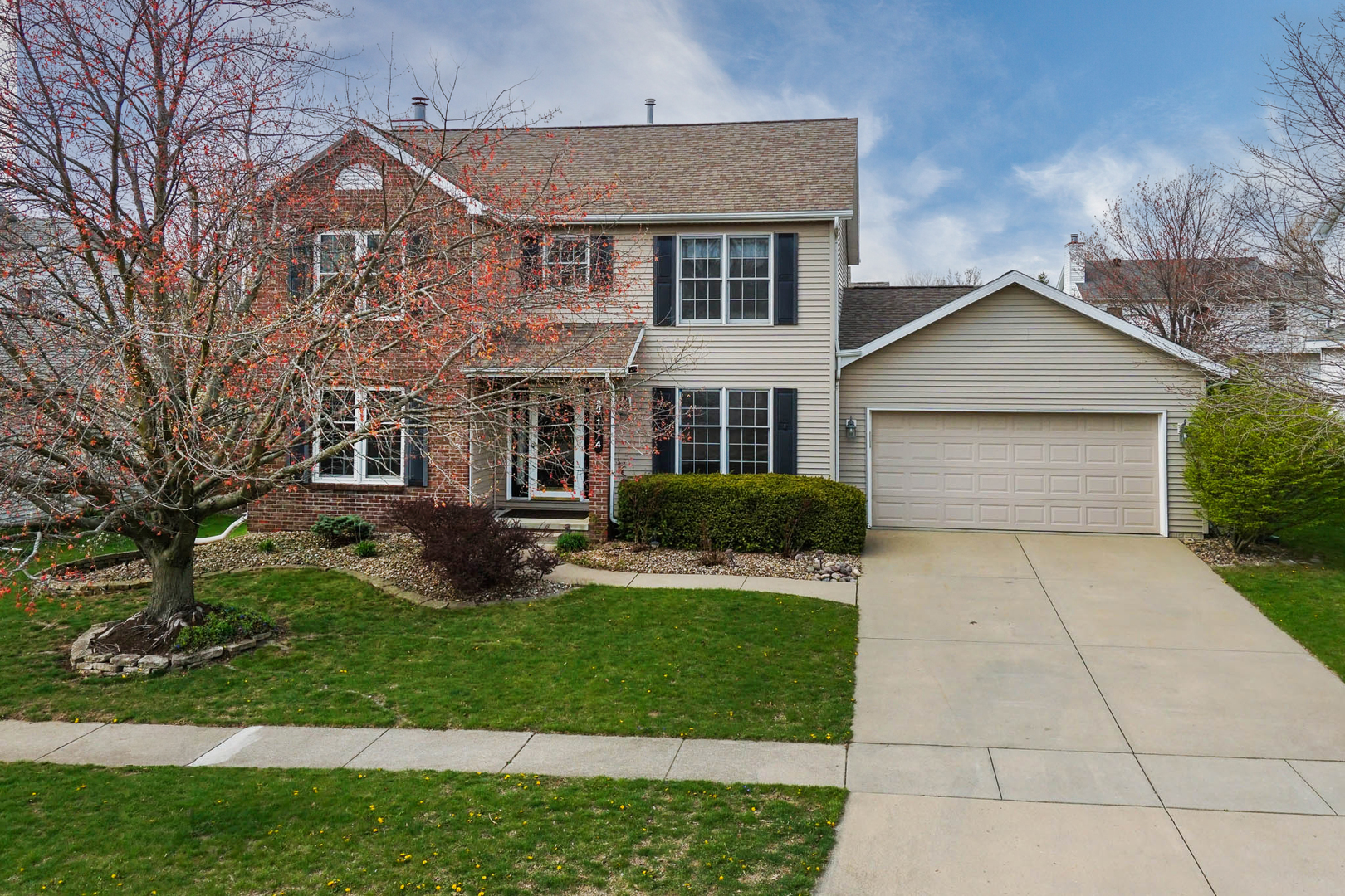 3114 Providence Drive, Bloomington, IL 61704